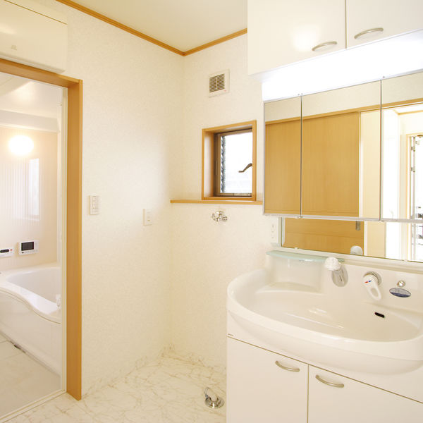 北九州でリフォームを請け負う当社が洗面所を改修します